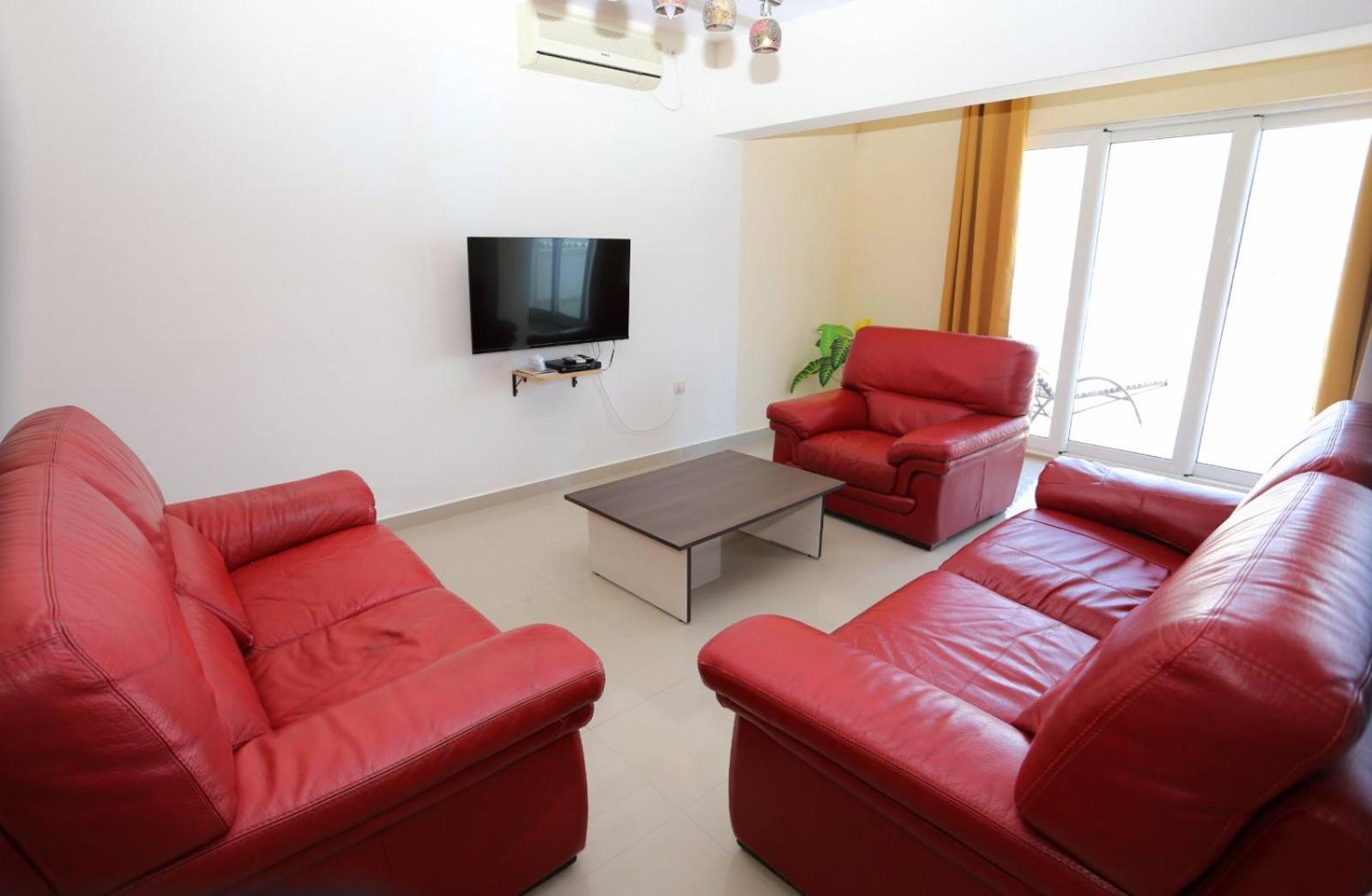Mountain Bay Views Apartments Njivice Exterior foto